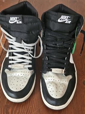 Nike High-Top Sneakers in Black and Metallic Silver with Dual Lace Set